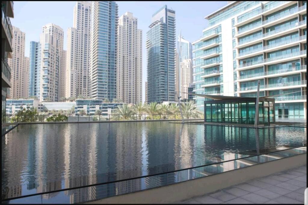 Dubai Marina 1 Bedroom Apt. Walking Distance Jbr. Eksteriør bilde